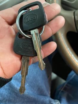 2001 toyota avalon xl with 256587 miles for sale near elk-river, minnesota 30c78a32ca144b0b8e10e5c4846e2d83.jpg