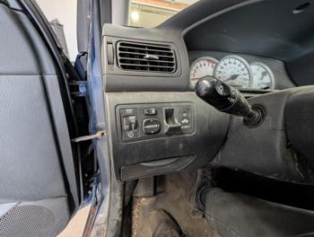 2005 toyota corolla ce with 206125 miles for sale near elk-river, minnesota 31010d93350246f89d0f49d12ee3a133.jpg