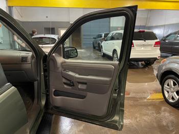 2003 ford explorer xlt with 169676 miles for sale near elk-river, minnesota 32432e9de5a940dcabe62fd8aad18f56.jpg