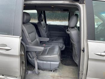 2006 honda odyssey ex-(with-leather) with 173298 miles for sale near elk-river, minnesota 32aec54c815245158adb619e34ca7b16.jpg