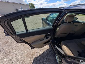 2011 chrysler 200 with 160270 miles for sale near elk-river, minnesota 33275d2bdd664c47a0fba9a6502f37bf.jpg