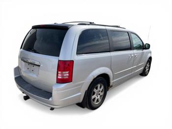 2008 chrysler town-&-country touring with 237369 miles for sale near elk-river, minnesota 3333f71009914ca29026110f65decc96.jpg