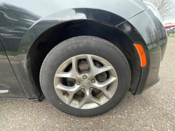 2018 chrysler pacifica limited with 145653 miles for sale near blaine, minnesota 3371c0717a4940b8a80fff1beb1dab14.jpeg