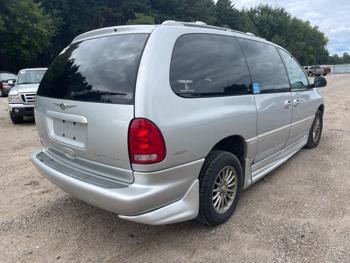2000 chrysler town-&-country limited with 89273 miles for sale near elk-river, minnesota 34d20cdcca3145daa930ad847e834723.jpeg