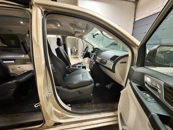 2010 chrysler town-&-country touring with 243937 miles for sale near elk-river, minnesota 35a2c0753b79404188ab72af315ddca4.jpeg