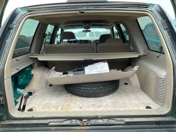 1999 chevrolet tahoe 4-door-4wd with 193393 miles for sale near elk-river, minnesota 35c8a5871d8048ce8527772c85d45c80.jpeg
