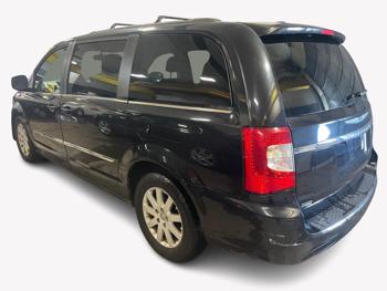 2014 chrysler town-&-country touring with 142575 miles for sale near elk-river, minnesota 35febe34ec17497097c53319307db877.jpg