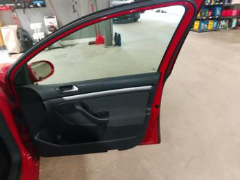 2008 volkswagen rabbit 4-door-s with 107607 miles for sale near elk-river, minnesota 36dbd7bd8f2144319b3560978ad847b9.jpg