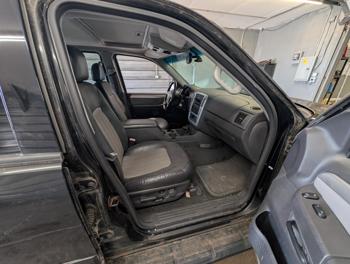 2004 mercury mountaineer convenience-4.0l-awd with 72086 miles for sale near elk-river, minnesota 37622b60d01848d9b4c30ed847c00d03.jpg