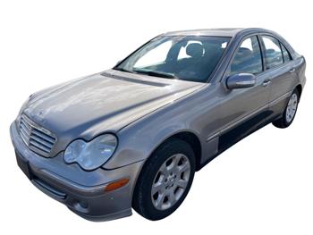 2006 mercedes-benz c-class c350-luxury-sedan with 126290 miles for sale near elk-river, minnesota 37c2772893054a7aa2fc0b564f50237e.jpg