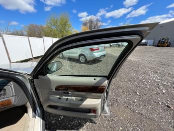 2007 mercury grand-marquis ls-premium with 176182 miles for sale near elk-river, minnesota 37c95a5a48204172b71dd2295381232b.jpeg