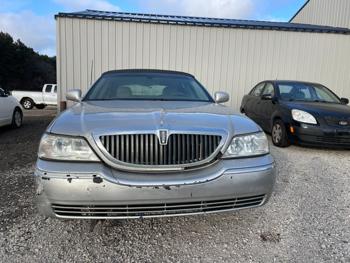 2005 lincoln town-car with 210142 miles for sale near elk-river, minnesota 3850352a0bf54438b69318e0d3f8af31.jpg