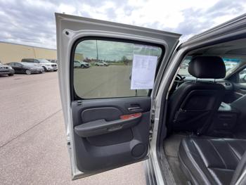 2011 chevrolet suburban lt-1500-4wd with 190440 miles for sale near redwood-falls, minnesota 3887f8bf21f14d00b229edef07d5b289.jpeg