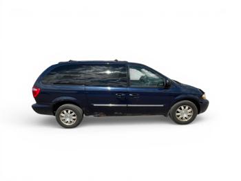2005 chrysler town-&-country touring with 276798 miles for sale near elk-river, minnesota 389c0f34bc444d8a9f19777d475b505d.jpg