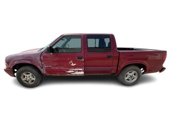 2003 chevrolet s10-pickup ls-crew-cab-4wd with 200963 miles for sale near elk-river, minnesota 38ac6d2430e6470db85a619c0c65a065.jpg