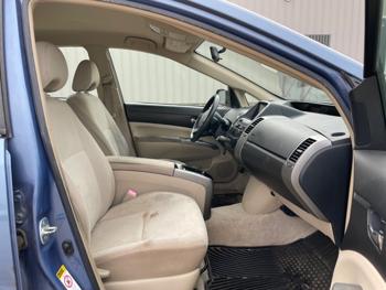 2005 toyota prius 4-door-liftback with 172513 miles for sale near elk-river, minnesota 38afb2dd07e94448bf2edf17c76afdaf.jpeg