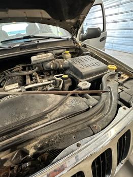2003 jeep grand-cherokee laredo-4wd with 200465 miles for sale near elk-river, minnesota 3989c832c0384b5c992ba777167bc205.jpeg