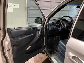 2001 chrysler town-and-country lxi with 235481 miles for sale near elk-river, minnesota 398a360728e649d993048944a9f42525.jpg
