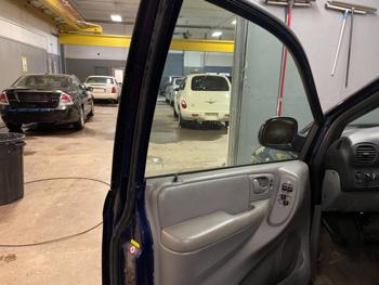 2005 dodge caravan-grand-caravan sxt with 229381 miles for sale near elk-river, minnesota 398cab0542524b33b73cc2cac9773f57.jpg