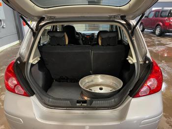 2011 nissan versa 1.8-sl-hatchback with 159287 miles for sale near elk-river, minnesota 39af68b8b5454bc1add8573603f5c655.jpg