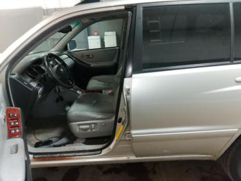 2005 toyota highlander limited-v6-4wd with 289486 miles for sale near elk-river, minnesota 3a744711c5c940d9913095d890962e8f.jpg