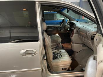 2000 chrysler town-&-country limited with 89273 miles for sale near elk-river, minnesota 3b462cd9a4f44288838fce5be6fe558c.jpg