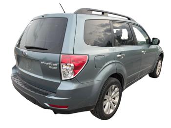 2012 subaru forester 2.5x-premium with 93780 miles for sale near elk-river, minnesota 3c8f335385d0492c9a66f734423916f7.jpg