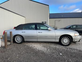 2005 lincoln town-car with 210142 miles for sale near elk-river, minnesota 3cd75364b1434e69bb464bd4efeba66f.jpg
