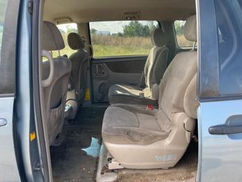 2006 toyota sienna le-7-passenger with 167195 miles for sale near elk-river, minnesota 3d636c6175eb465dba21ddce5db10ec3.jpeg