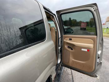 2000 chevrolet suburban k1500-4wd with 214094 miles for sale near elk-river, minnesota 3dece9f6f09246d2b1070e697222191f.jpeg