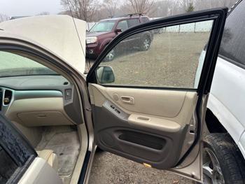 2006 toyota highlander limited-v6-4wd with 222475 miles for sale near elk-river, minnesota 3df549cc4bd54fd9811c6adee310ff03.jpeg