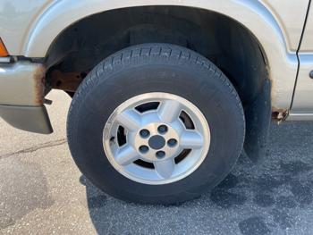 2004 chevrolet s-10 crew-cab-4wd-ls with 188749 miles for sale near elk-river, minnesota 3e4f79a4574047d88b5f0f469c0f7838.jpeg