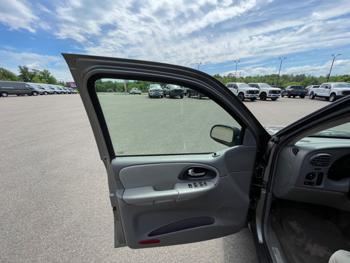 2006 chevrolet trailblazer ls-4wd with 181432 miles for sale near cohasset, minnesota 3e5a612293d54f20a3f1ae33ad59eb50.jpeg