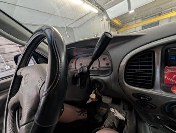 2002 toyota sequoia limited-4wd with 216240 miles for sale near elk-river, minnesota 3e61a8f60312445fa612da5e04e2f21f.jpg