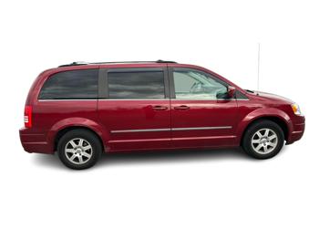 2010 chrysler town-&-country touring with 116441 miles for sale near elk-river, minnesota 3e903e39a8c34b559467b872101b2369.jpg