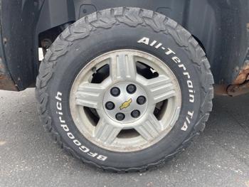 2010 chevrolet avalanche lt-4wd with 181401 miles for sale near white-bear-lake, minnesota 3ee29606b16f4d8482a09fa4b2561219.jpeg