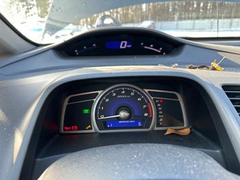 2009 honda civic lx-sedan-5-speed-at with 123359 miles for sale near elk-river, minnesota 3ef00da3e7514667b49c8d24fabd5372.jpeg