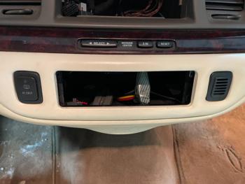 1997 lincoln town-car with 211180 miles for sale near elk-river, minnesota 3f47d3f91034426c93a2cacb95083675.jpg
