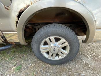 2004 ford f-150 xlt-supercrew-4wd with 196806 miles for sale near columbus, minnesota 3fa651bcef2f43278b23befd940f2e55.jpeg