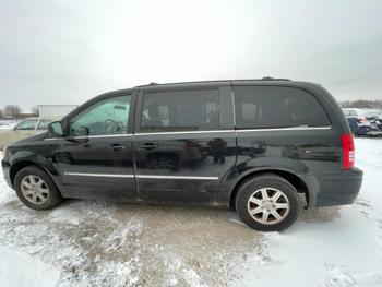 2010 chrysler town-and-country touring with 184874 miles for sale near elk-river, minnesota 3fe3c2d4fb1245678147dfaabfc54487.jpg