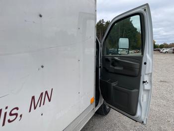 2006 chevrolet express g3500 with 121772 miles for sale near elk-river, minnesota 401dc9314de941d8aff2c1a7ea316998.jpeg