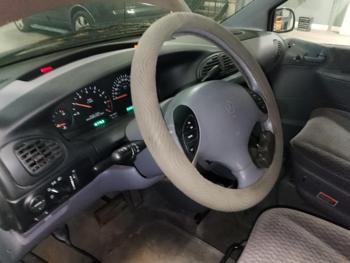 1999 plymouth grand-voyager expresso with 157963 miles for sale near elk-river, minnesota 4025e22a3c094773aeee3aa4d07a151d.jpg
