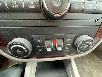 2009 chevrolet impala lt with 84759 miles for sale near elk-river, minnesota 40a06edc3ba747cb85e709ddd3a43dff.jpg