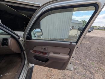2000 toyota 4runner limited-4wd with 135832 miles for sale near elk-river, minnesota 40fd9324c48041859c8e6e3066450e8e.jpg