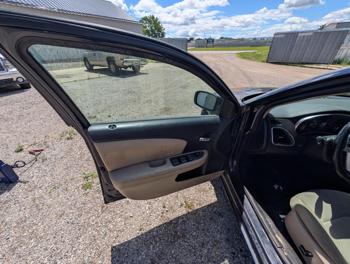 2011 chrysler 200 with 160270 miles for sale near elk-river, minnesota 41928ec36b194859a3f5207801a1d1d1.jpg