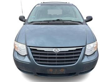 2006 chrysler town-&-country touring with 161394 miles for sale near elk-river, minnesota 41c373125c2e4903a0a55709b7917cd7.jpg