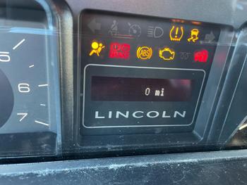 2011 lincoln navigator l with 218229 miles for sale near elk-river, minnesota 41f558485bde47a78bdb39a158717358.jpg