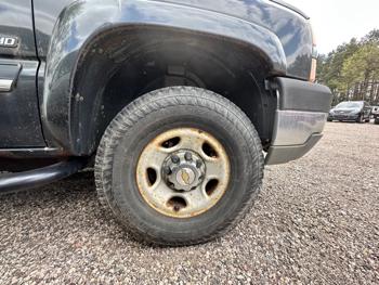 2004 chevrolet silverado-2500hd work-truck-crew-cab-short-bed-4wd with 219246 miles for sale near elk-river, minnesota 429fd2bc44514a2085a7472c06e182c2.jpeg