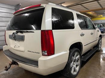 2008 cadillac escalade luxury with 166130 miles for sale near elk-river, minnesota 437504c27a7c409b980600b4a03307d8.jpg