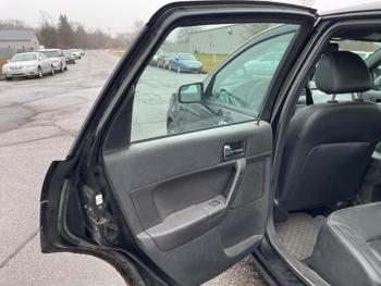 2010 ford focus sel with 261083 miles for sale near elk-river, minnesota 439a2af6b7fd49068a57115a36af4d7b.jpg